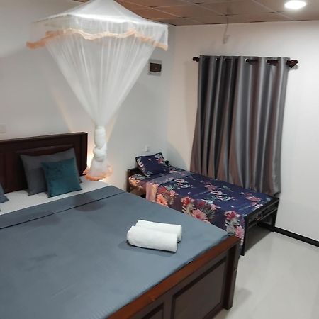 Udawalawa Safari Resort Удавалаве Екстериор снимка