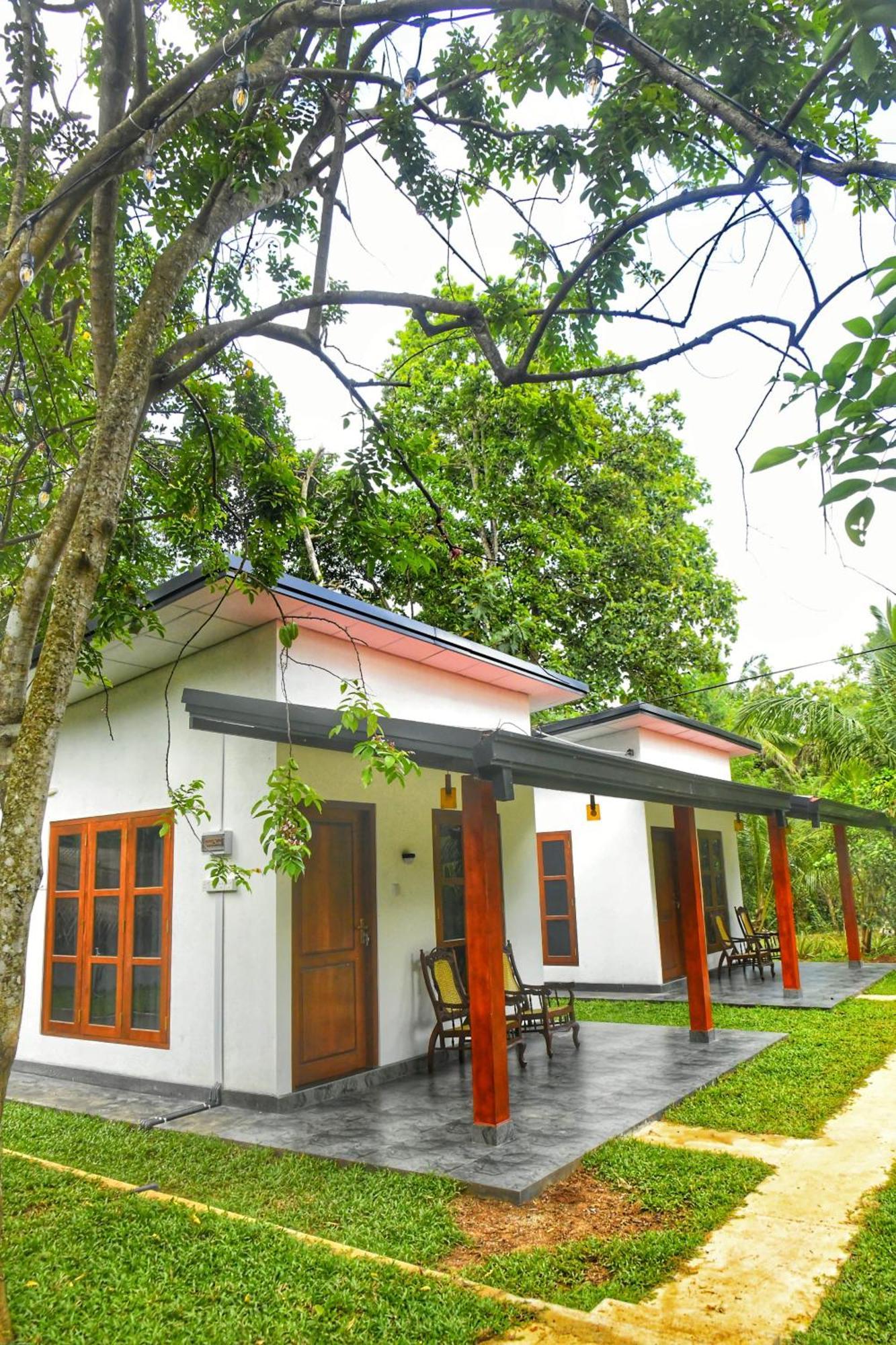 Udawalawa Safari Resort Удавалаве Екстериор снимка