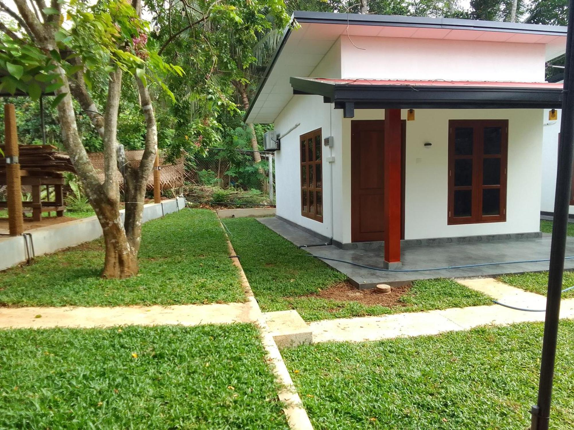Udawalawa Safari Resort Удавалаве Екстериор снимка