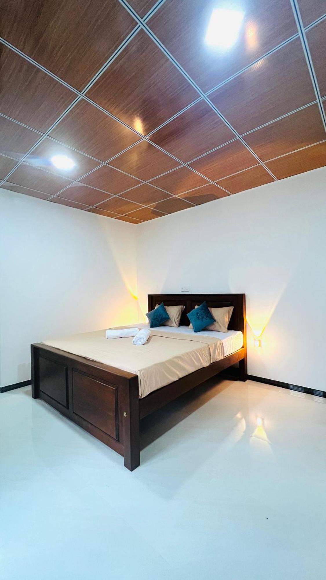 Udawalawa Safari Resort Удавалаве Екстериор снимка
