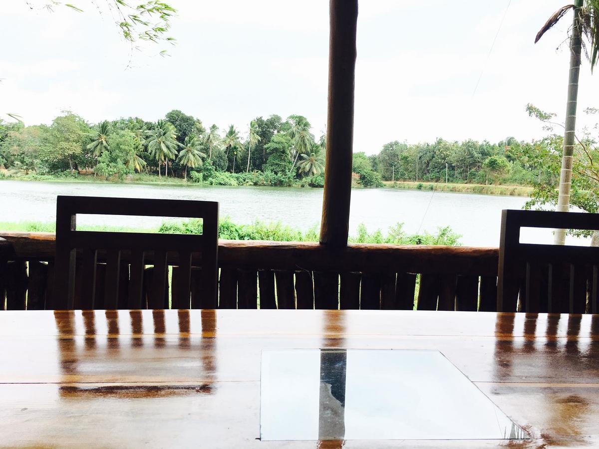 Udawalawa Safari Resort Удавалаве Екстериор снимка