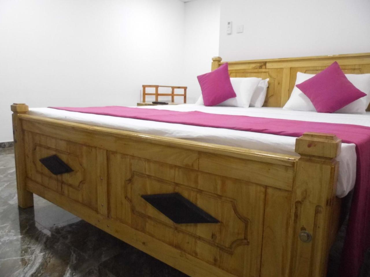 Udawalawa Safari Resort Удавалаве Екстериор снимка