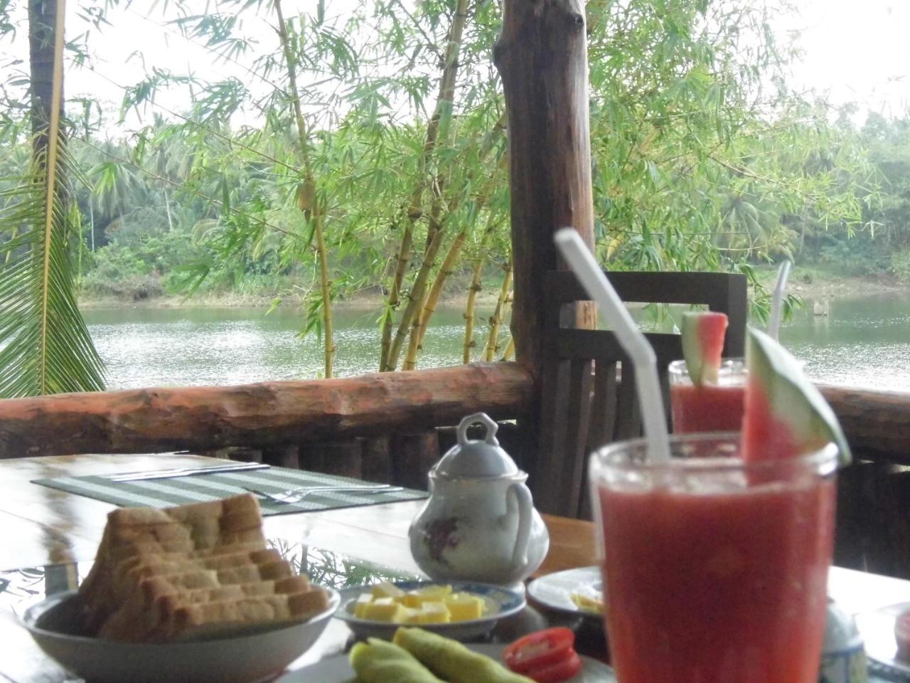 Udawalawa Safari Resort Удавалаве Екстериор снимка